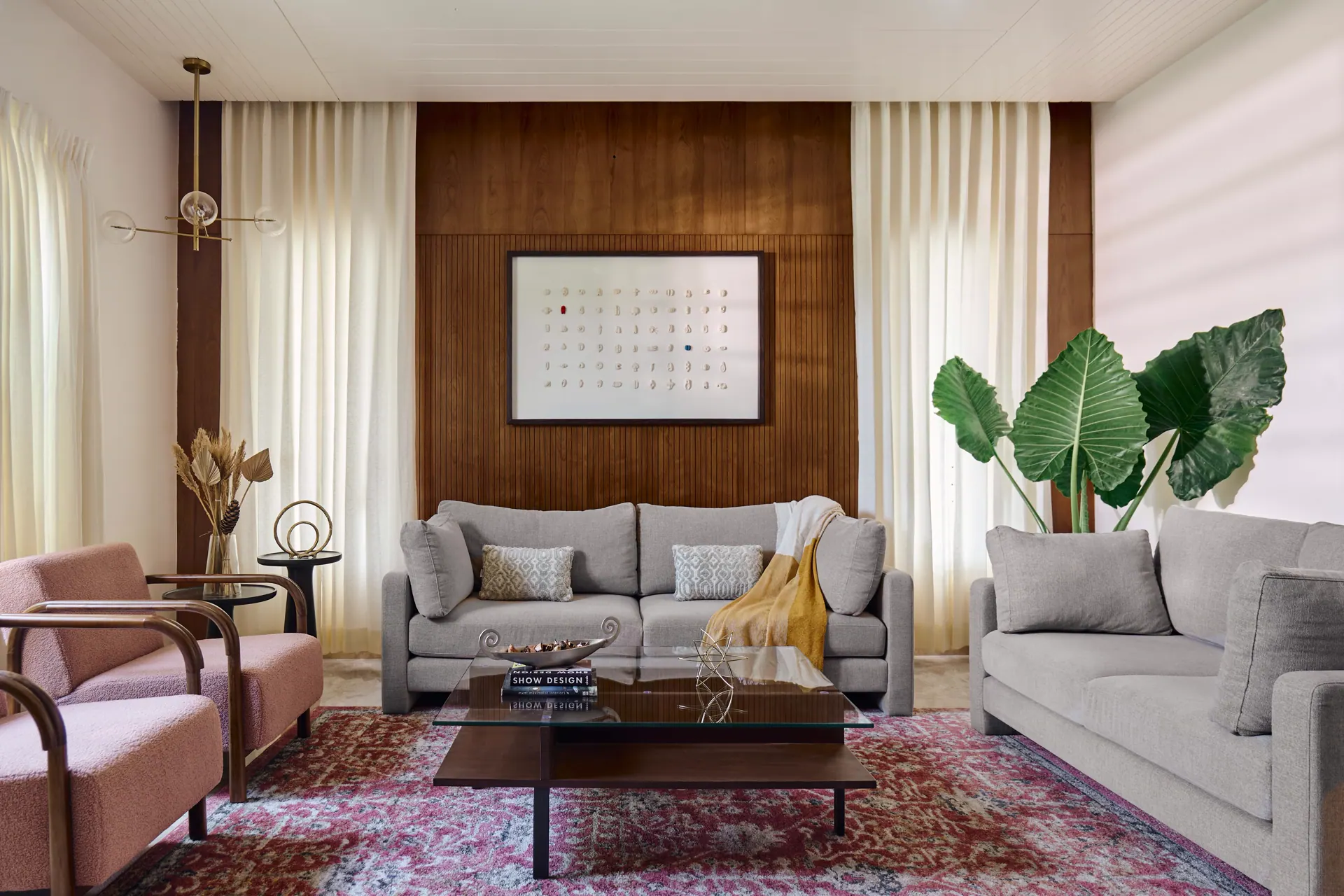 04 HOC - Living Room