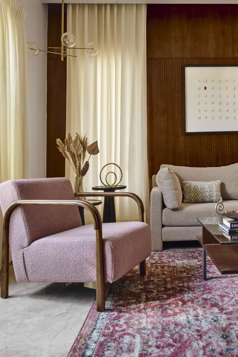 05 HOC - Living Room