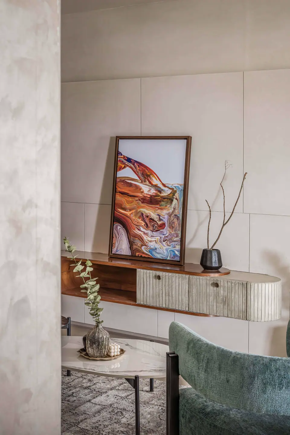 19.HUED HOME -LIVING